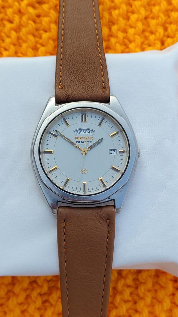 ヴィンテージ セイコー SQ クォーツ腕時計：ツートンステンレス
