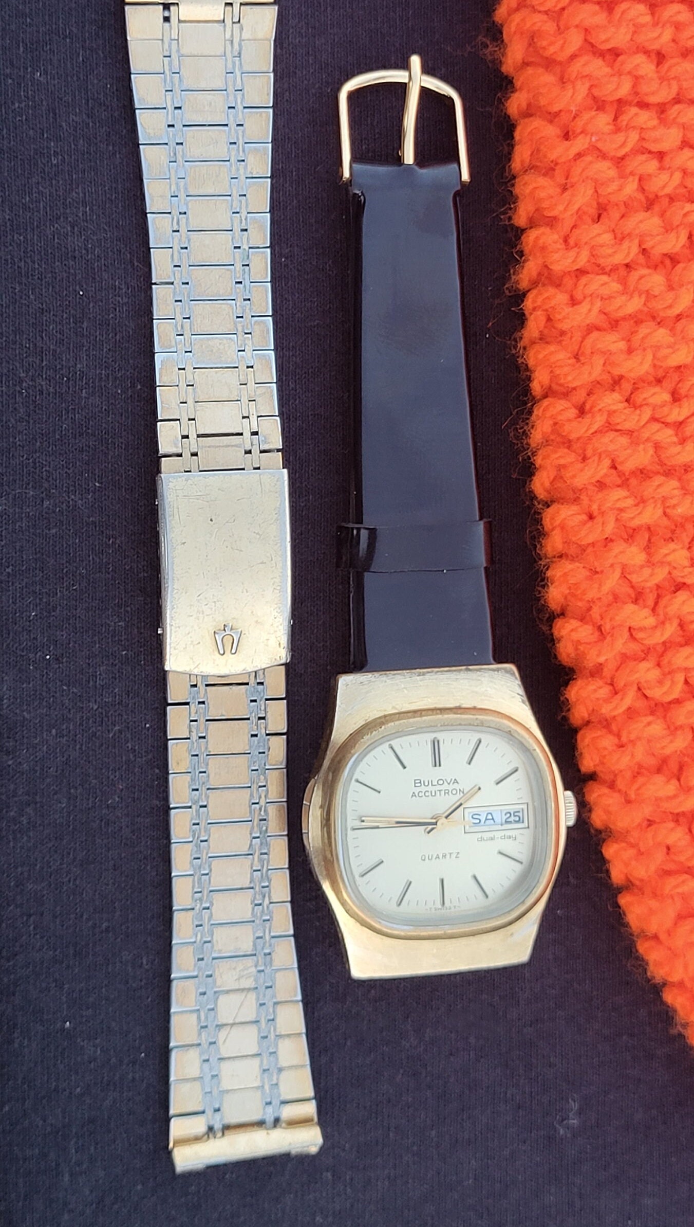 Vintage Bulova Accutron Dual Day Quartz Swiss Made Rare 1970's