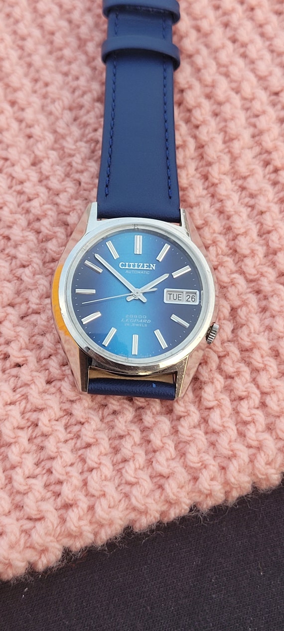 レオパードウォッチ ヴィンテージ シチズン レオパード ウォッチ：希少なブルー文字盤