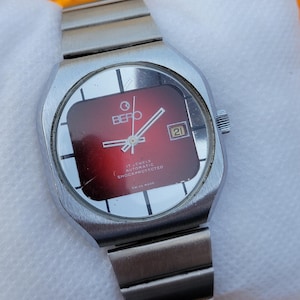 Vintage BERO Automatic Watch: Red Dial Swiss Made Stainless Steel