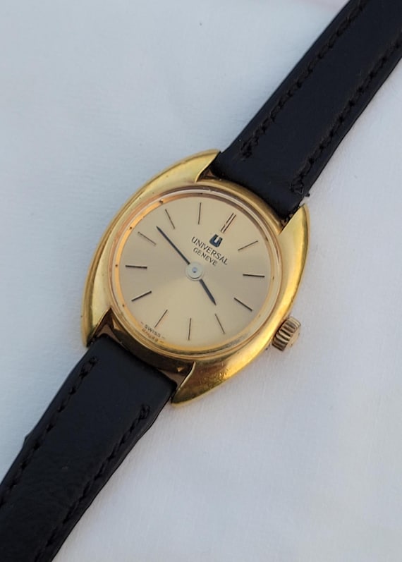 Vintage Universal Geneve Golden Mechanical Manual Wind Swiss Made