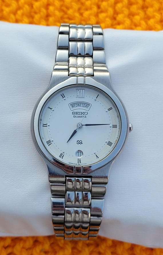 Vintage Seiko SQ Roman Quartz 5Y23-7A80 Stainless Steel