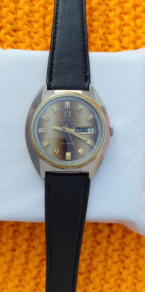 Solvil et Titus タイタス 9952 手巻き アンティーク Vintage Solvil Et Titus Automatic Men's Watch: Swiss Made Day/date