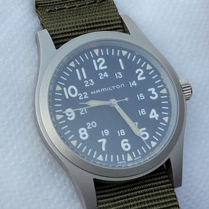Hamilton Military Khaki Field Manual Sandblasted Stainless Steel Swiss Made Men&#39;s Wrist Watch