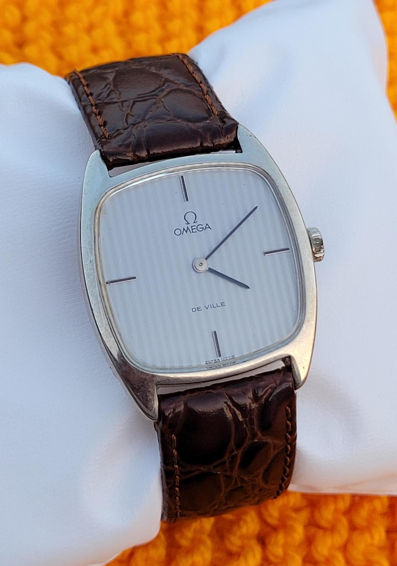 70’s Omega DE VILLE Round case Vintage Omega De Ville Ellipse: 1970s Swiss Made Stainless Steel