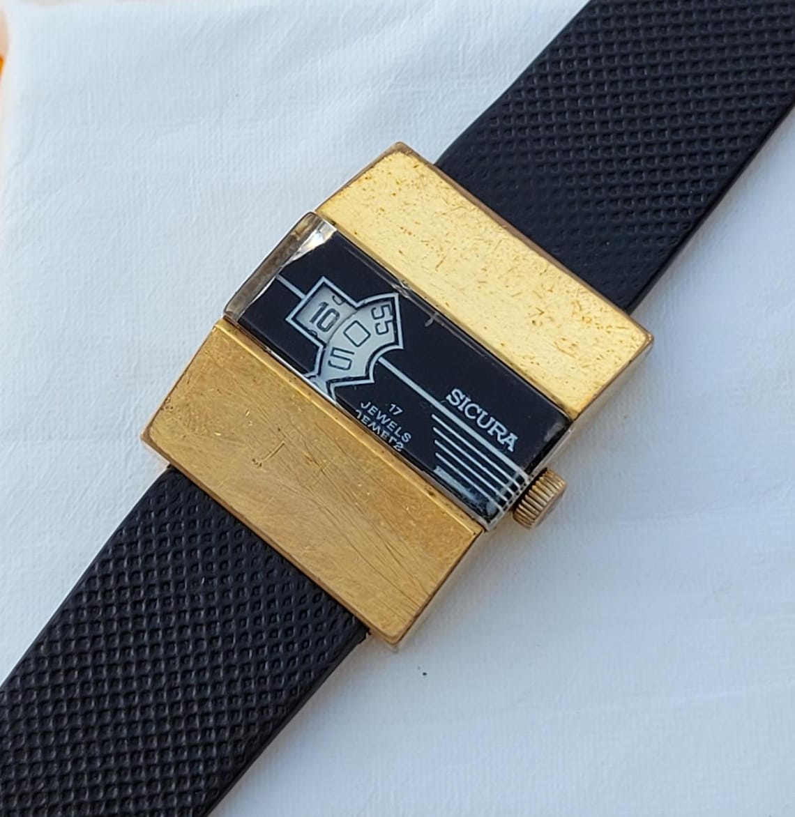 Vintage Sicura Jump Hour Mechanical 17 Jewels Rare Swiss Made Men's Wrist Watch, photo 1 of 5