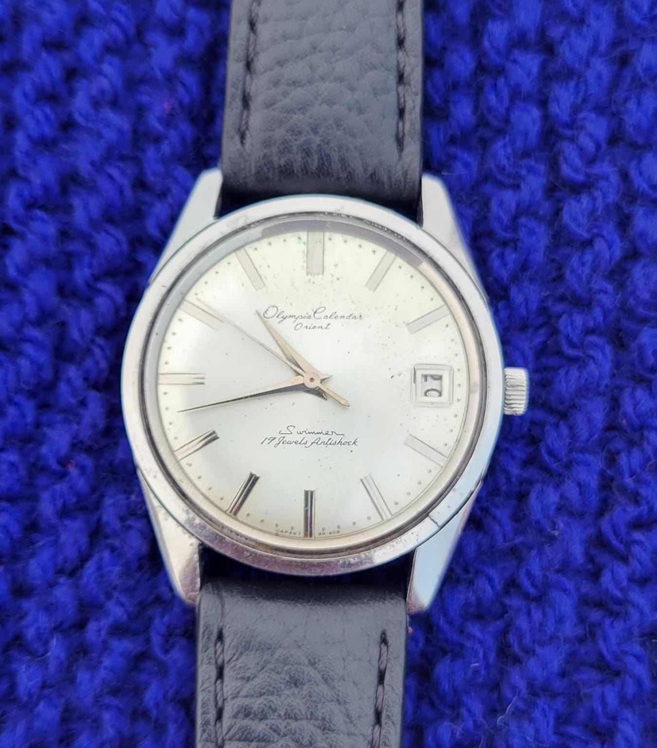 Vintage 1960's Orient Olympia Calendar Swimmer Men's Watch