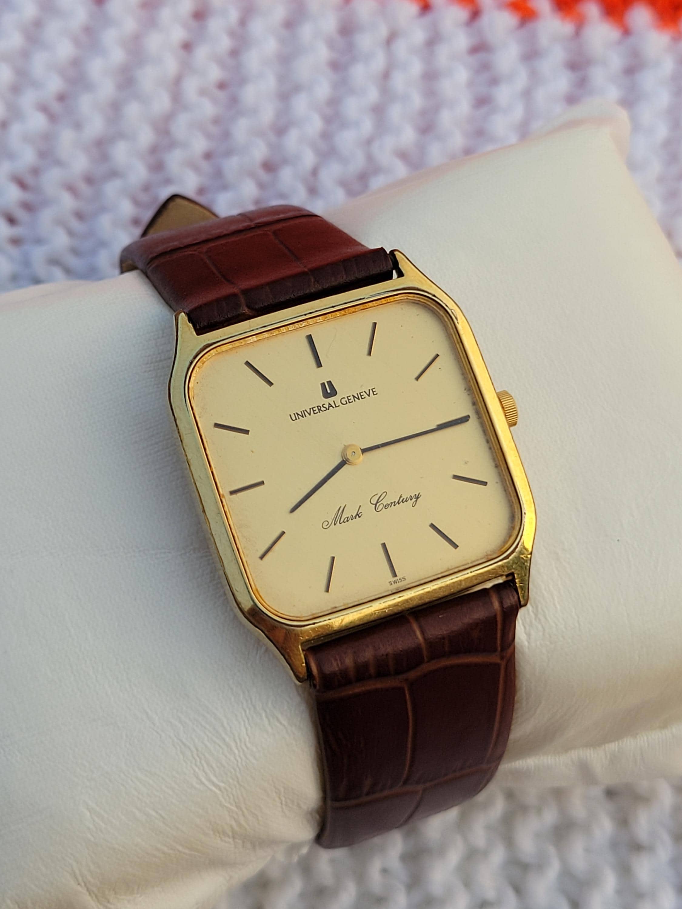 Vintage Universal Genève Mark Century Square Slim Rare 1980s Men