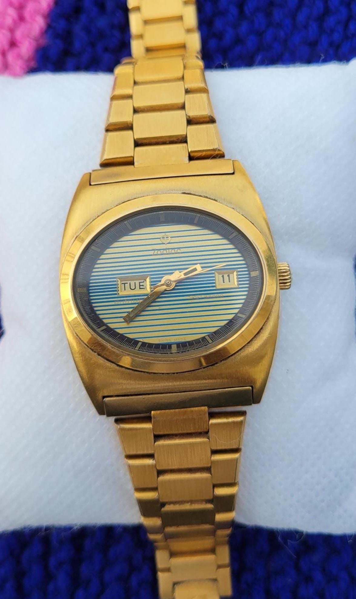 Vintage Zodiac Golden SST 36000 Automatic Men's Watch: Swiss Made