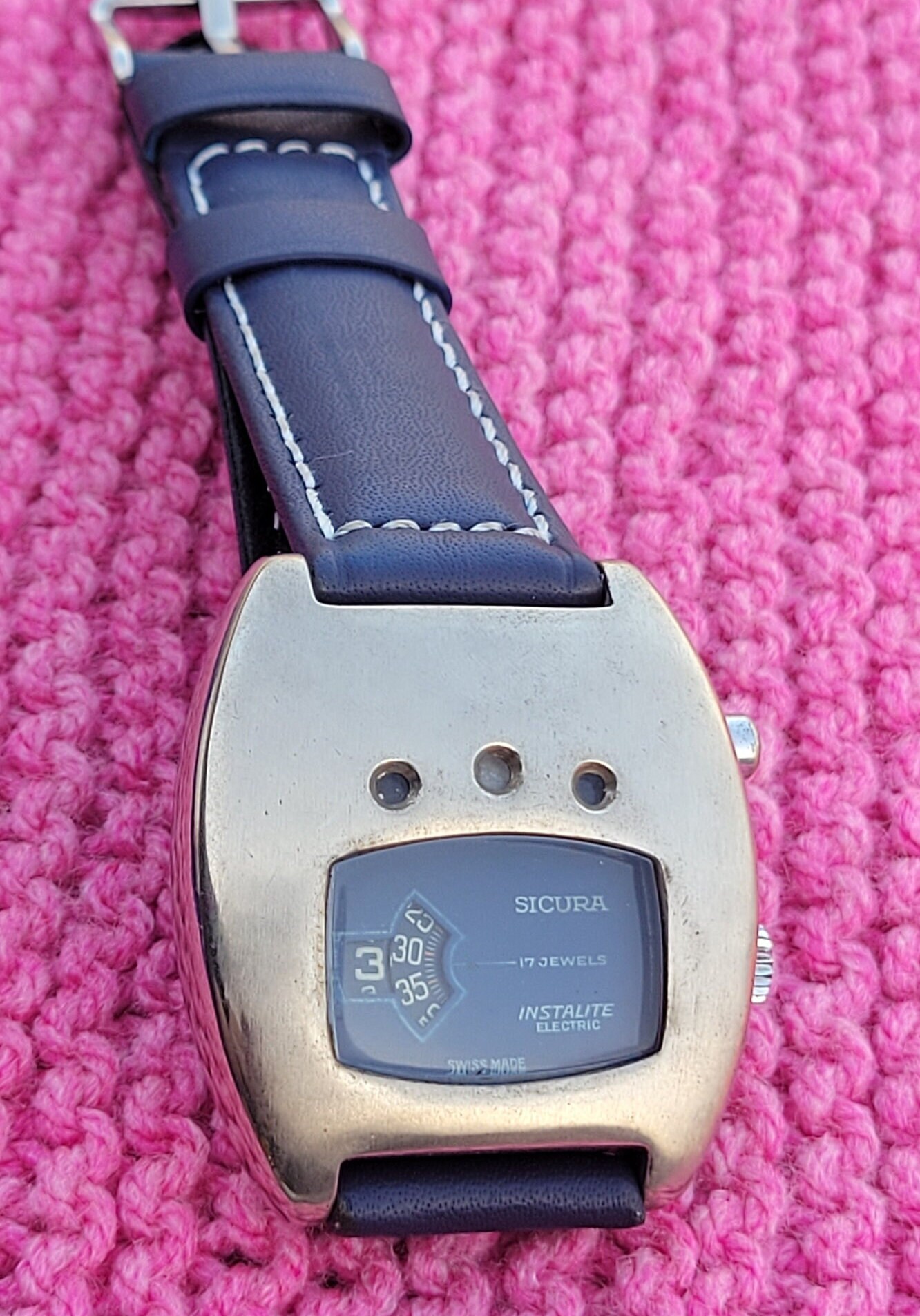 SICURA サテライトオートマチック 1970s Sicura Instalite Jump Hour Watch: Rare Swiss Made Mechanical