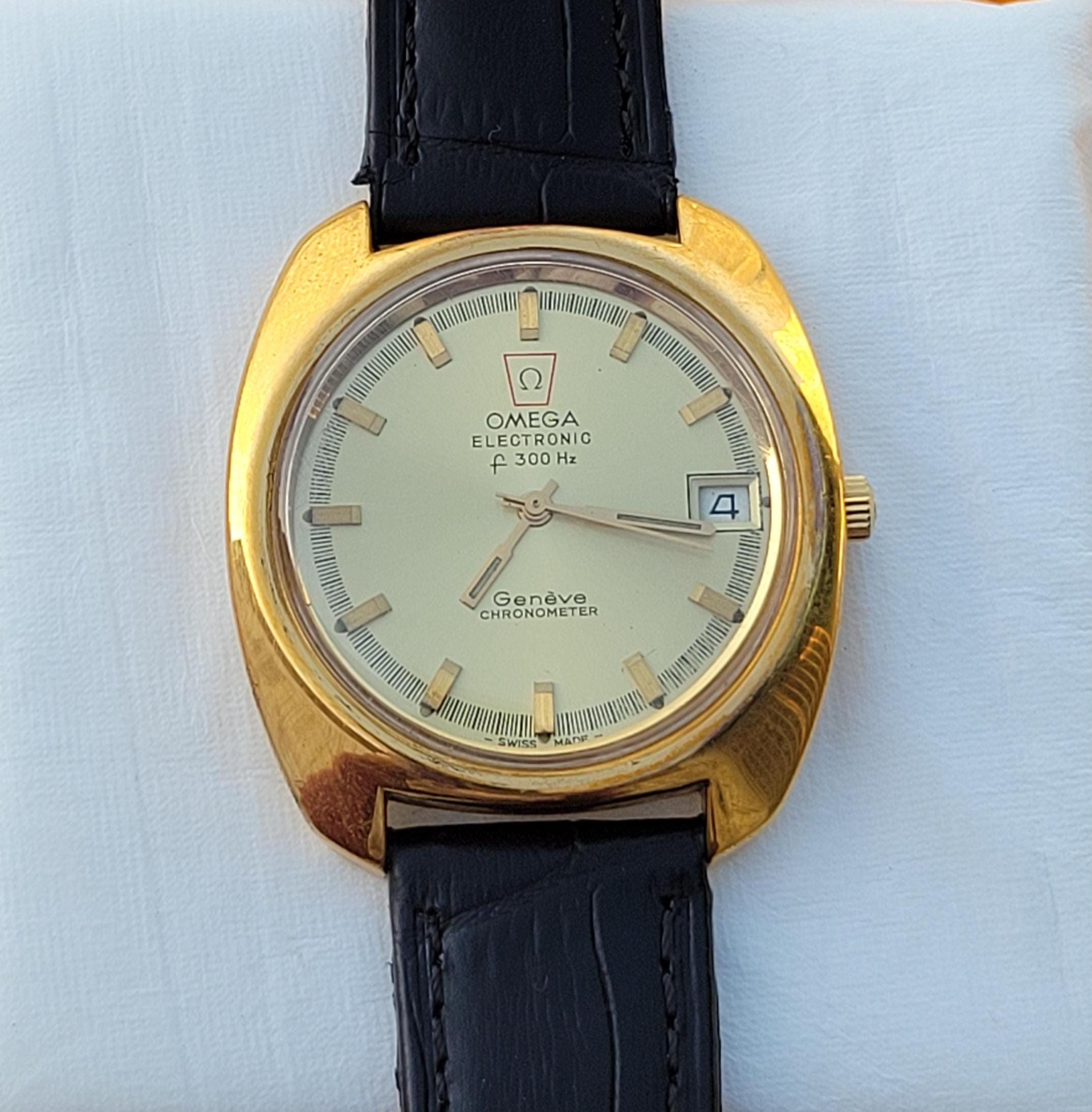 Vintage OMEGA Electronic F300hz Men's Watch: Gold Geneve