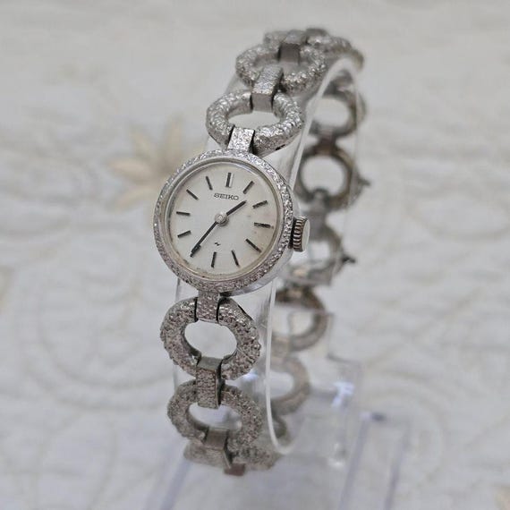 Seiko Silver Women\'s Linked Bracelet Watch Ladies Silver Tone Seiko Watch – Wexford Jewelers main image 2