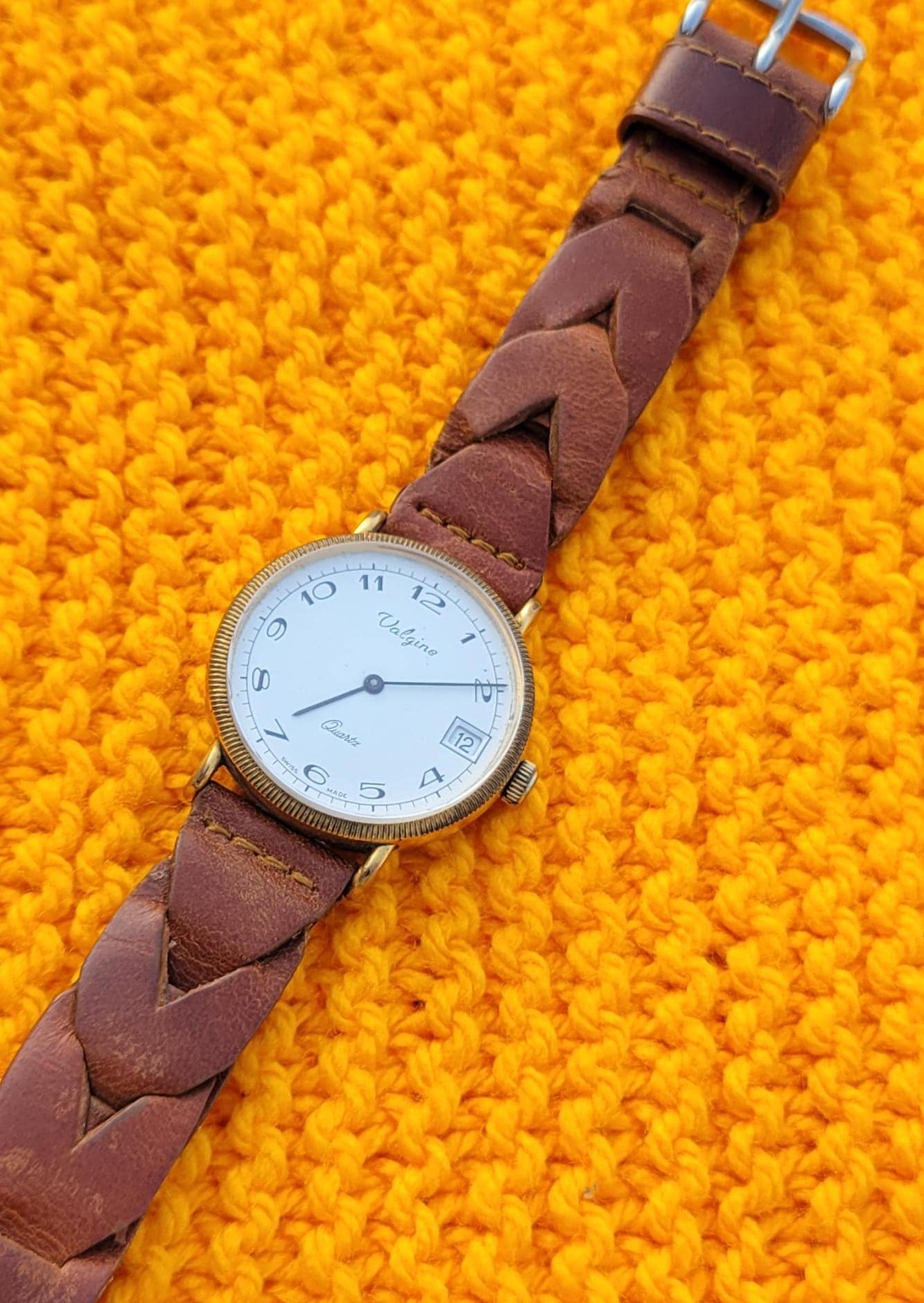 Vintage Valgines Quartz Watch Swiss Made Unisex Gold Bezel Braided Leather Strap Identify Valgine Quartz watch : r/Watches main image 3