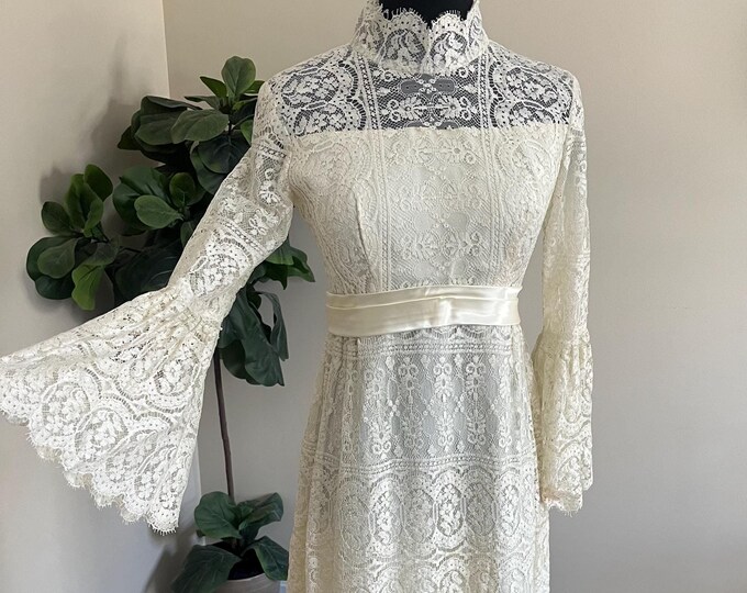 Whimsical Vintage 70s Wedding Dress - Romantic Gunne Sax Style - Ivory ...