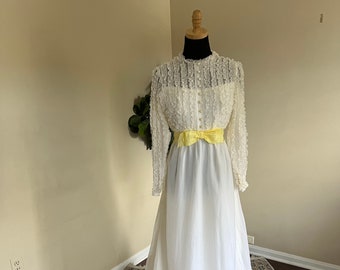 Vintage 70s Wedding Dress, Modest wedding dress, Coquette Dress, Victorian Dress, Little Women Cosplay, Picnic Dress, Garden Tea Party Dress