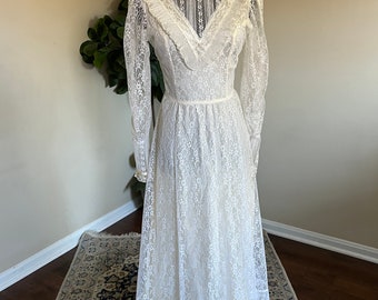 Vintage 1970s Gunne Sax Style Cottagecore Prairie Bohemian Edwardian Ivory Wedding Dress