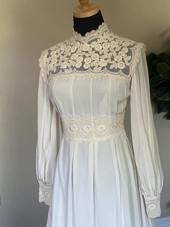 Vintage 1970s Ivory Wedding Dress | High Neck Floral Lace, Bishop Sleeves, Crochet Lace Details | Boho Bridal Gown | Gunne Sax Style Dress