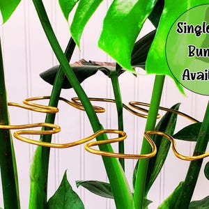 Soportes para plantas con forma de hoja de monstera, soportes decorativos para plantas de interior, bonitos adornos para macetas, enrejado para plantas de estilo bohemio artesanal. imagen 11