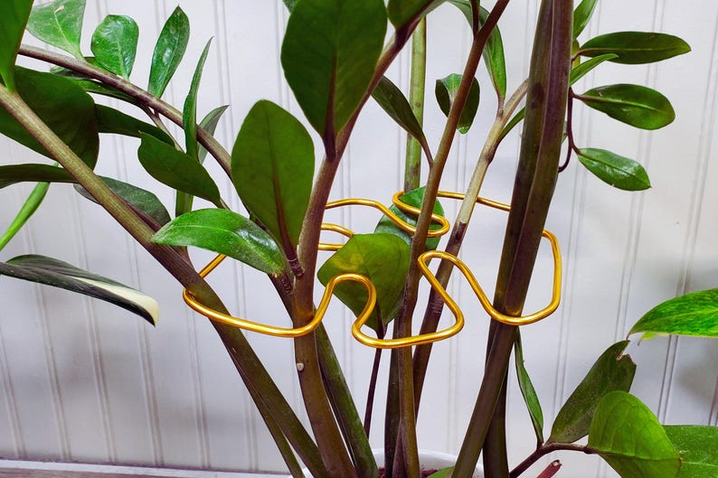Soportes para plantas con forma de hoja de monstera, soportes decorativos para plantas de interior, bonitos adornos para macetas, enrejado para plantas de estilo bohemio artesanal. imagen 2
