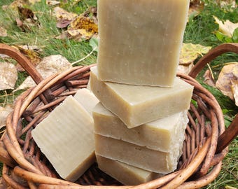 Rosemary, Nettle & Horsetail Shampoo Bar - Handmade - Clean and Natural Ingredients - Soap Bar for Hair
