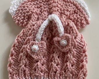 Bonnet bébé tricoté à la main