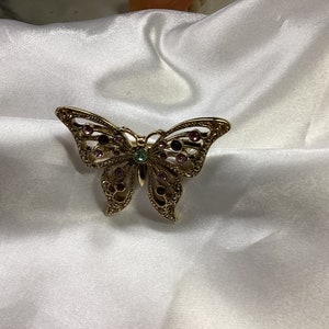 Vintage Butterfly Filigree Brooch Pin.