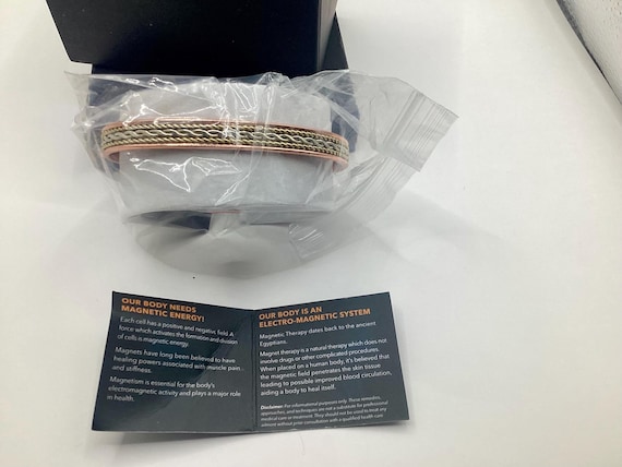 Magnetic By Design 3D Chain Pattern Cuff Bracelet… - image 2