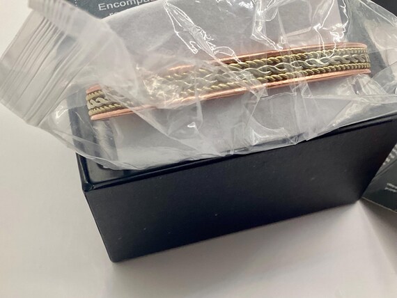 Magnetic By Design 3D Chain Pattern Cuff Bracelet… - image 5