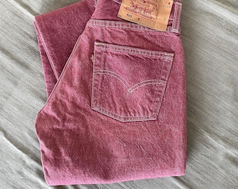 Levi's 501, vaqueros vintage de mujer en color rojo grisáceo, de principios de los 90.
