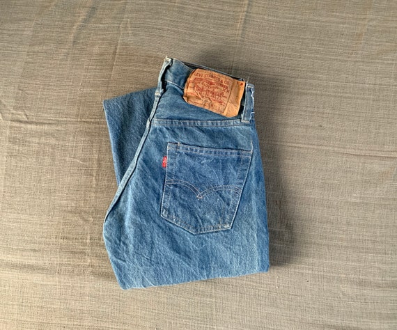 Modelos LEVIS 501 vintage de finales del 66 con linea roja de los 70 Etsy Mexico