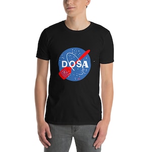 DOSA テーマ NASA T シャツ - 半袖ユニセックス T シャツ - 送料無料