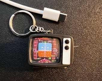Boeing 747-400 Primary Flight Display (PFD) Keychain (Static Picture Rendering CRT)