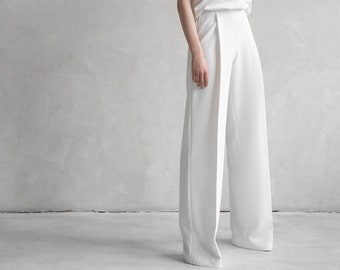 Witte Palazzobroek. Handgemaakte kleding - Viscose broek met wijde pijpen voor dames, flatterend voor alle lichaamstypes, veelzijdig en elegant