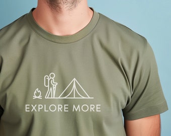 Camiseta gráfica de aventura de camping: Explore More Outdoor Tee