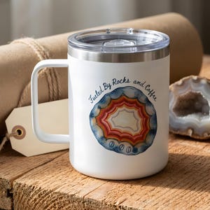 Geschenk für Geologen: Kaffeetasse mit Aquarell-Achat für Geologie-Fans
