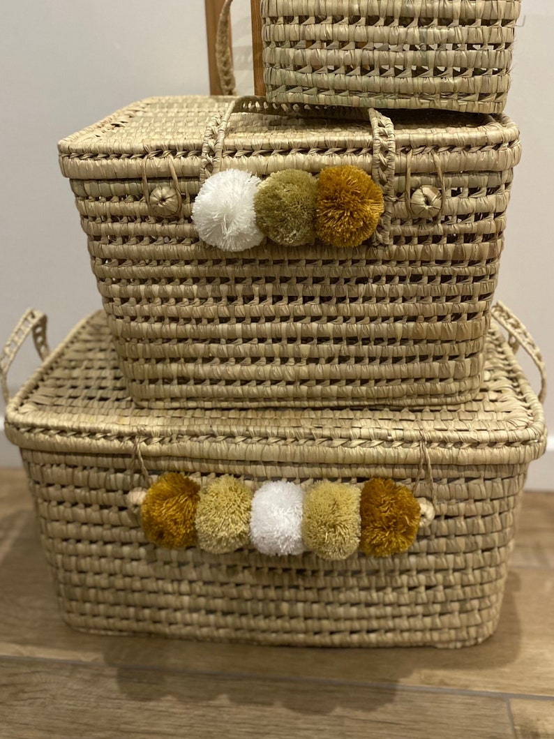 Malle de rangement / Coffre à jouets personnalisés à pompons image 4