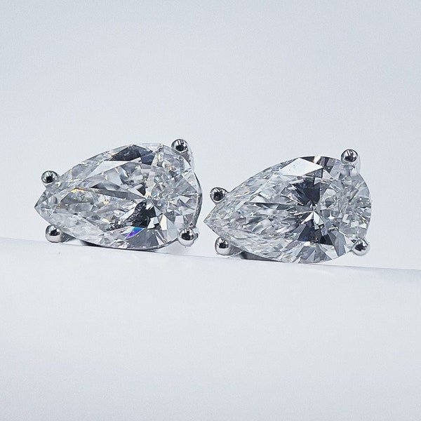 Gioia【Lustrous】0.5-2.0 Carat | Lab Created Yellow Pear Diamond | 18K White Gold Earring