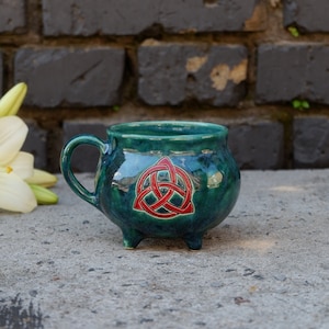Halloween ceramic mug, Gothic witch mug, Weird and wonderful, Teа lover,  Cauldron mug, Ceramic witches green cauldron, Green cup with legs
