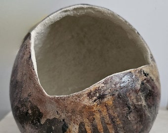 handmade and handpainted concrete bowl/vase