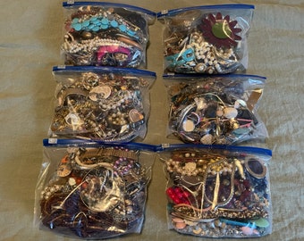 Treasure Bags! Junk Jewelry Lots! Arts and Crafts! Costume Jewelry! Trinkets! 2 lb Bags! Necklaces, Pins, Bracelets, Earrings! High Quality!