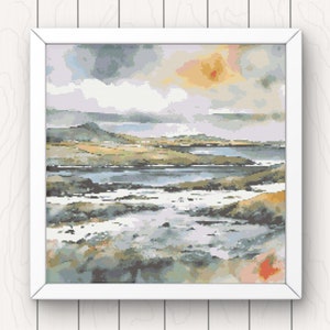 Puede incluir: Una pintura de acuarela de un paisaje marítimo con una costa rocosa, una masa de agua y un cielo nublado. Los colores son apagados y el tono general es tranquilo.