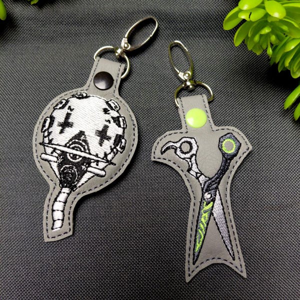 Enjin Full Face Mask Gachiakuta, Scissors Riyo, Manga Pendant Bag Charm, Keychain 4.2", Design embroidery file