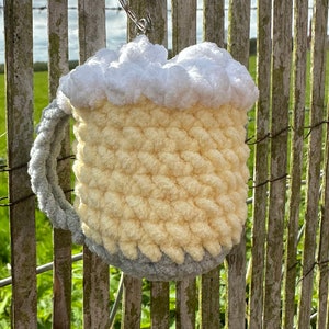 Crochet PDF Pattern - beer cup - low sew - easy crochet - amigurumi - fathers day beer mug