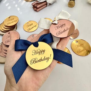 Etichetta di buon compleanno, etichetta di ringraziamento, etichetta personalizzata in oro verde smeraldo, etichetta per matrimonio, etichetta con nome di coppia, etichetta con nome degli ospiti, etichetta rotonda in acrilico, etichette per feste