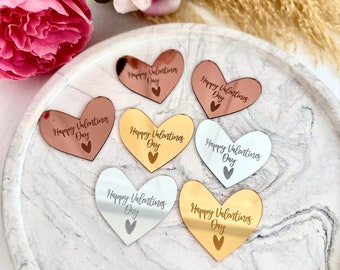 Médaillon coeur personnalisé, Médaillon de la Saint-Valentin, Médaillon pour cadeau de mariage, Médaillons réservez la date, Décoration de cadeau, Médaillons acryliques miroir avec nom personnalisé, Étiquettes de fête