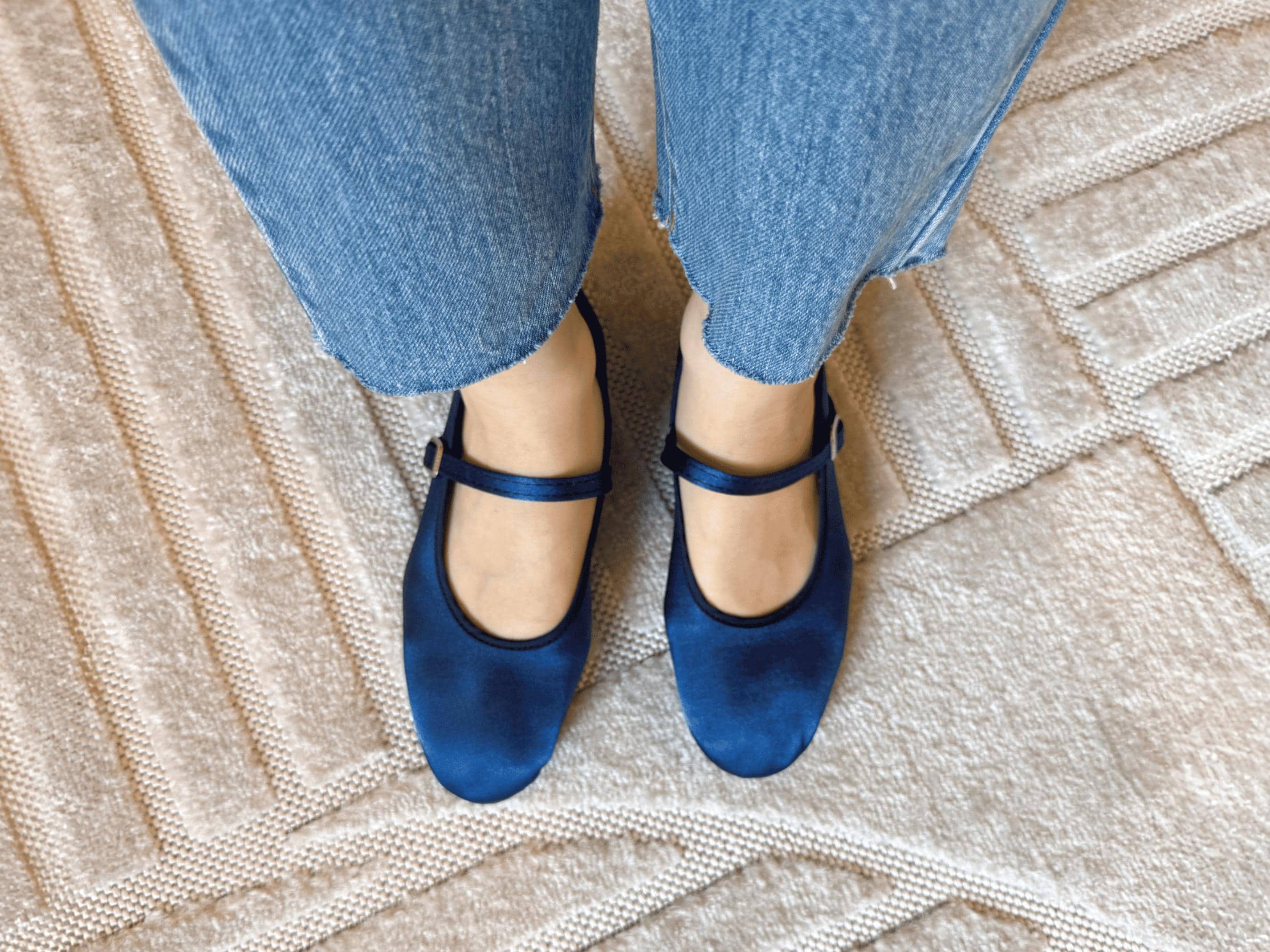 靴 Mary Jane Crystal Ribbon Satin Flats Women Fashion Rhinestone Ballet Shoes with Satin Bow Flat Bottom