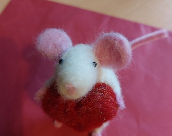 Very Cute Mouse With Love Heart - Handmade Felting Gift