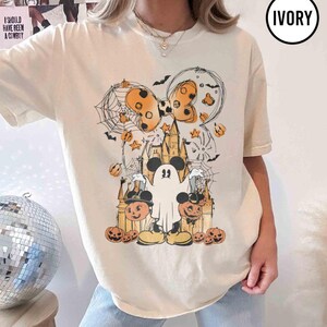 Chemise rétro d&#39;Halloween Château aquarelle Disney Mickey Ghost, chemise Mickey, chemise Halloween Disneyland, chemise ambiance automne, fête d&#39;Halloween