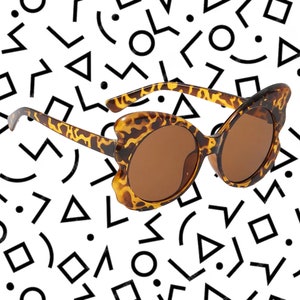 Vintage Retro 1970s Inspired Oversized Butterfly Women Sunglasses