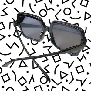 Vintage 1970s Retro Square Oversized Sunglasses - Black and Pink
